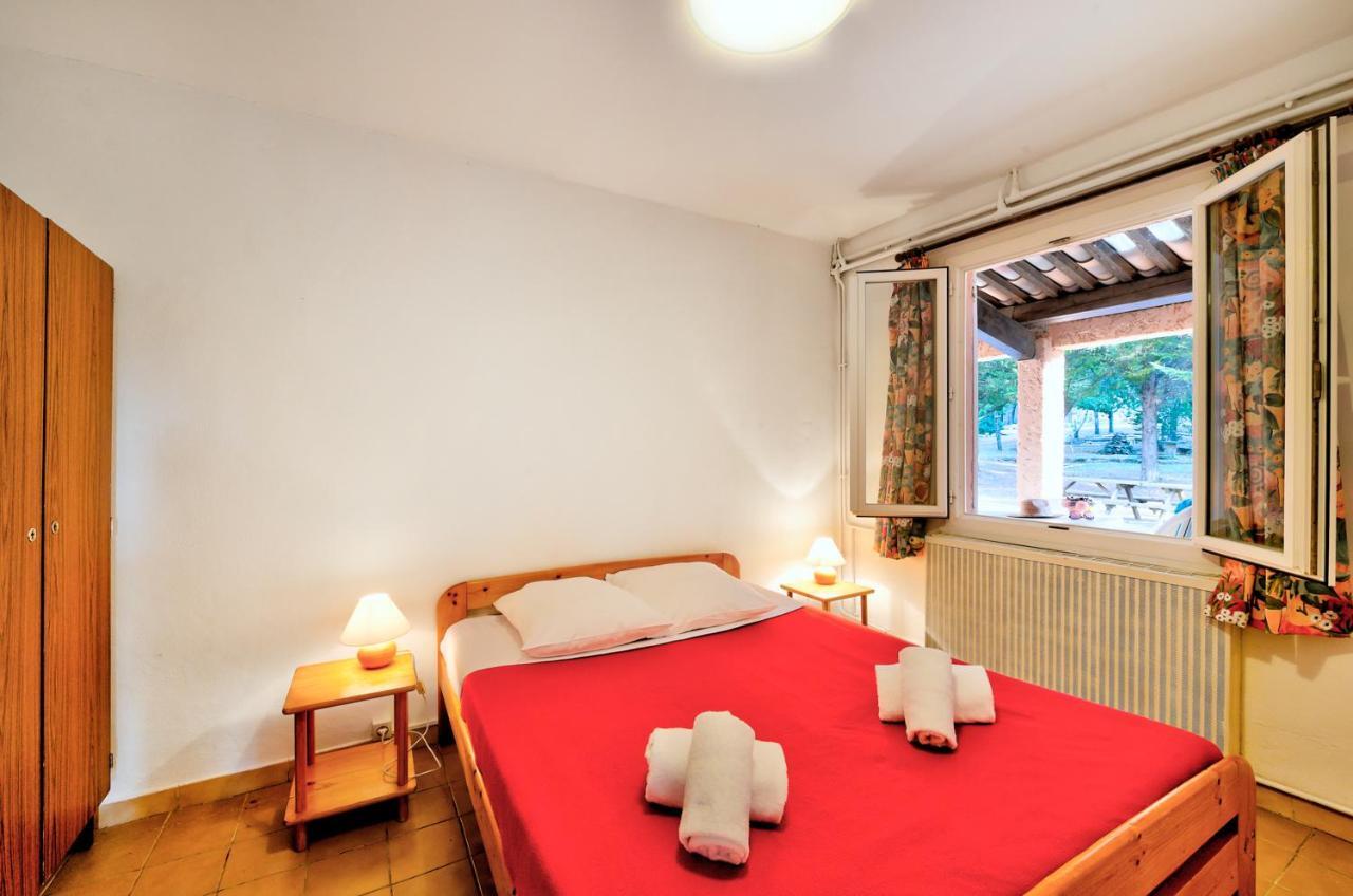 Village Vacances Les Bories Niozelles Екстер'єр фото